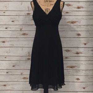 Adrianna Papell Elegant Black Midi Dress